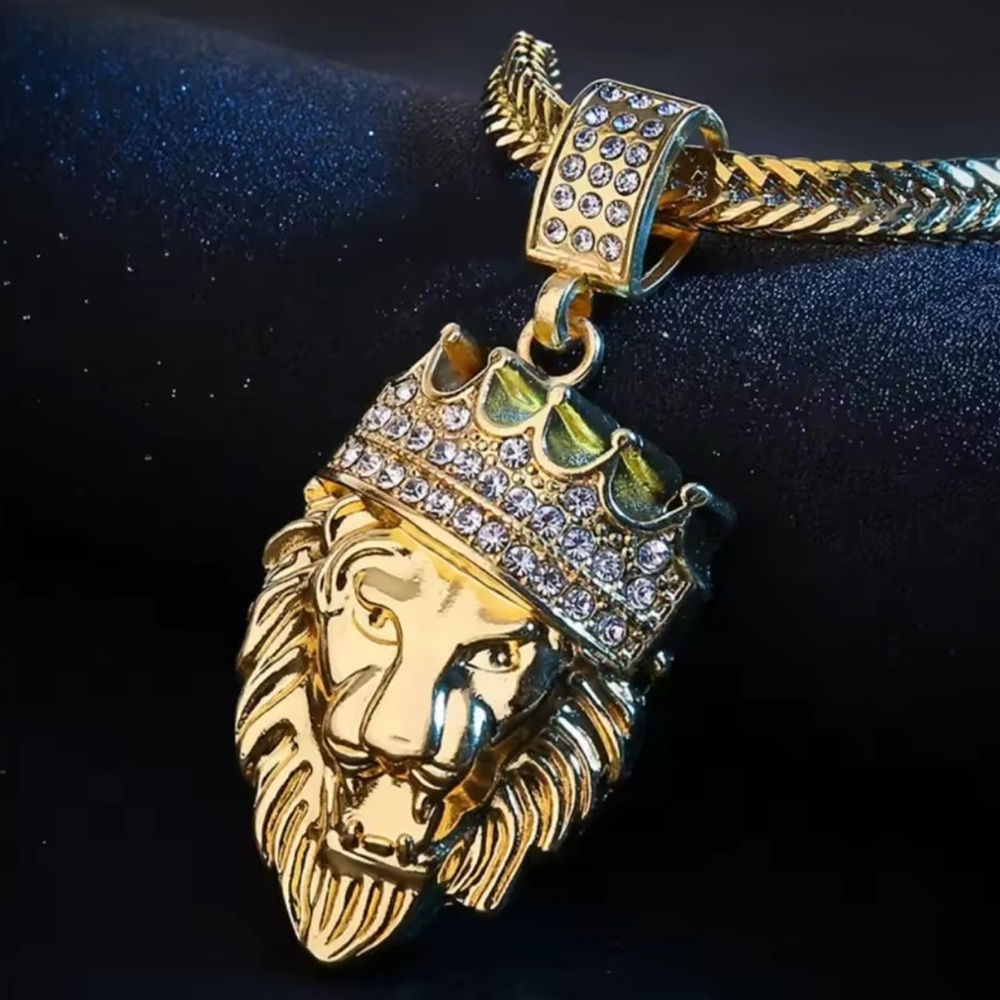 Gold Lion Pendant Necklace